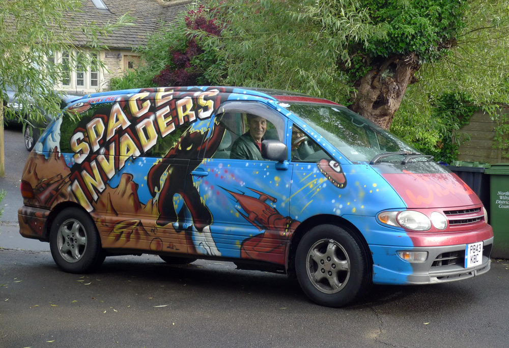 Graffiti - Space Invaders Van, Bath